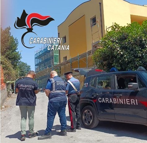 Piedimonte Etneo, ancora lavoro nero in cantiere: attività sospesa e sanzioni per quasi 10mila euro