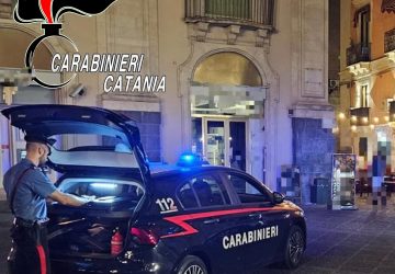 Faceva &ldquo;affari di droga&rdquo; nel centro della movida: arrestato dai Carabinieri