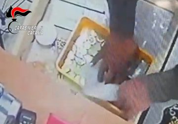 Rapina aggravata, fermato un 60enne