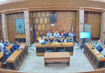 Giarre, annullamento in autotutela del Consiglio comunale per omessa notifica alla Spitaleri? Anche no