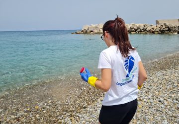 Report di "Goletta Verde" sulle acque siciliane: Sant'Anna e Aci Trezza caratterizzate da "inquinamento cronico"