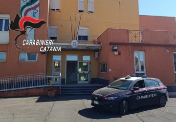 Lite dentro un bar, tre denunciati per lesioni aggravate