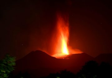 Etna, conclusa fase parossistica, riapre aeroporto