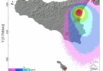 Etna, nuova intensificazione dell&rsquo;attivit&agrave; esplosiva. Pioggia di cenere nel Giarrese