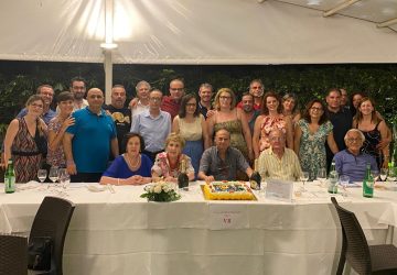 I 30 dal diploma della 5^ B del liceo scientifico &ldquo;Leonardo&rdquo; festeggiati insieme dagli alunni e docenti