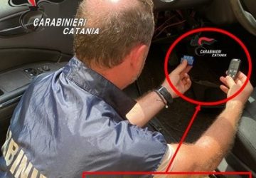 Beccato con il &ldquo;kit del ladro d&rsquo;auto&rdquo;: denunciato 48enne