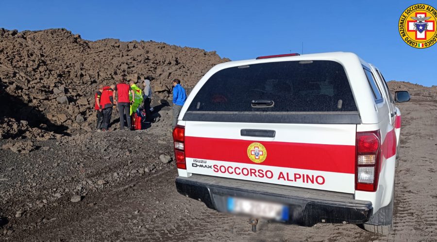 Doppio soccorso ad un gruppo di escursionisti in difficoltà sul versante nord dell’Etna