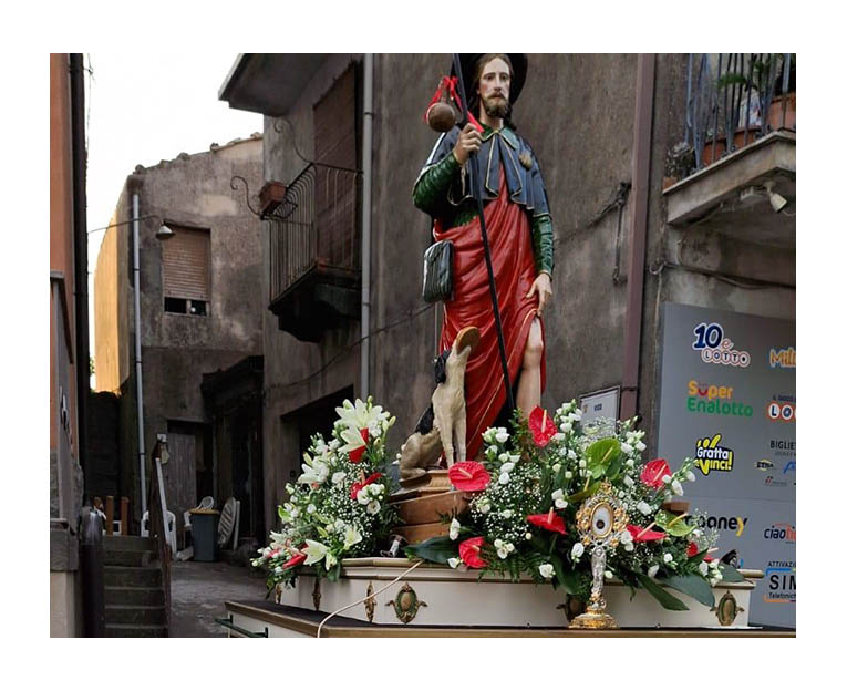 Linguaglossa, con la tradizionale asta si conclude la festa di San Rocco