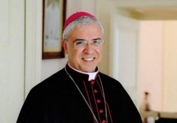 L&rsquo;arcivescovo di Catania Renna colpito da infarto nella notte: operato d&rsquo;urgenza