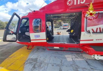 Accusa malore mentre cerca funghi sull&rsquo;Etna. Soccorso dei Vvf