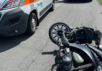 Giarre, scontro auto-moto: codice rosso per un 14enne
