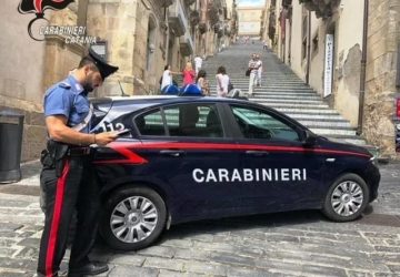 Beccato sul fatto mentre ruba in un&rsquo;abitazione: denunciato 36enne