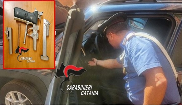Giarre, detiene armi in auto: denunciato 48enne