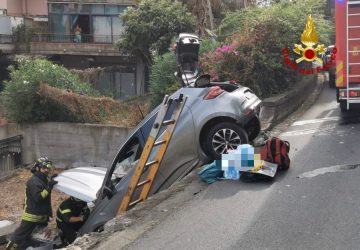 Incidente autonomo lungo la SS114. Intervento dei vigili del fuoco