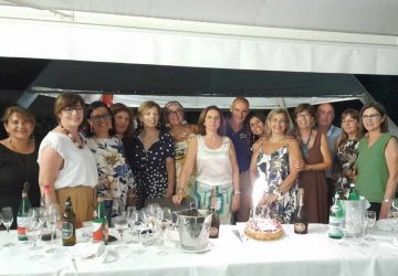 La 3B del Liceo Michele Amari di Giarre si riunisce a quarant'anni dal diploma