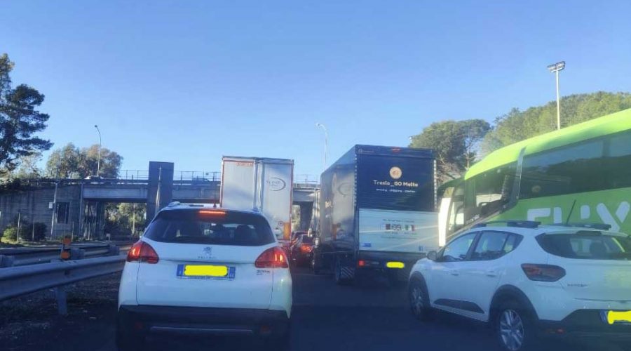 A18 Messina Catania come una “succursale dell’inferno”: lo sfogo di un lettore-pendolare