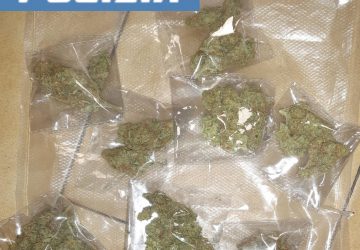 A spasso con 70 dosi di droga pronte alla vendita: arrestato 33enne