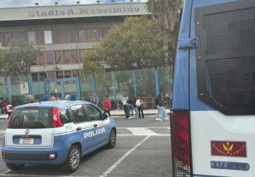 Accendono fumogeni allo stadio: Daspo per due ultras del Catania