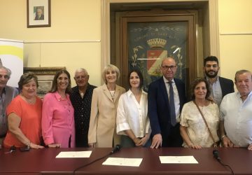 Sant’Alfio: consegnate pergamene ricordo nell’ambito del “Turismo delle radici“