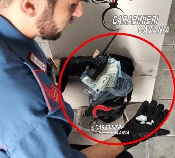 Carabinieri si fingono "clienti" ed arrestano due spacciatori