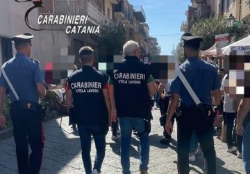 &ldquo;Lavoro nero&rdquo;: controlli di Carabinieri e NIL all&rsquo;Ottobrata di Zafferana Etnea: diverse sanzioni
