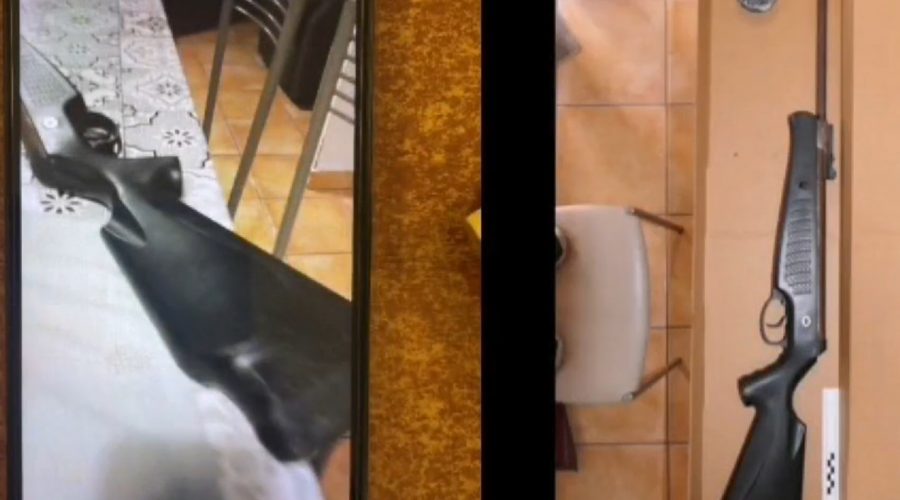 Picchiato a sangue anche con una stampella: arrestati padre e figlio VIDEO