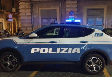 Una "piazza di spaccio" all'interno di un appartamento: denunciati in quattro VIDEO