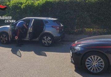 Beccata a spacciare cocaina: 24enne pusher denunciato dai Carabinieri