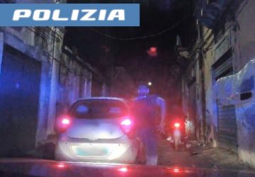 Fuggono all&rsquo;alt della Polizia: arrestato un uomo alla guida di un&rsquo;auto rubata