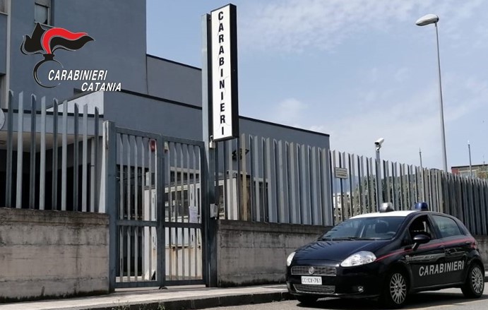 Calatabiano, si fingono finanzieri e truffano padre e figlia: individuati e denunciati