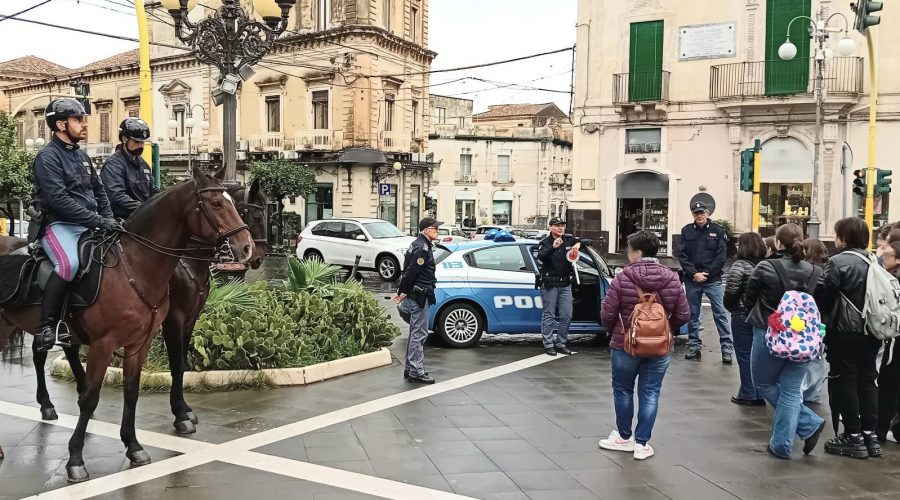 Giarre, la Polizia di Stato incontra cittadini e studenti delle scuole