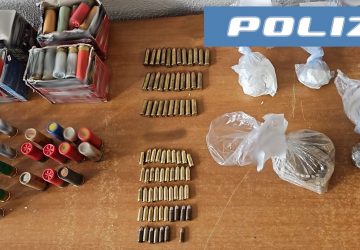 Rinvenuti droga e munizioni: denunciato per ricettazione il proprietario di un garage contenente centinaia di utensili rubati