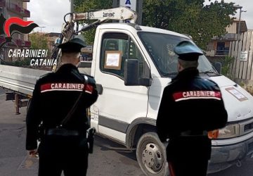 Randazzo, trasporta illegalmente rifiuti pericolosi: denunciato 40enne