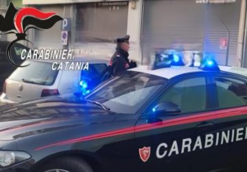 Ruba all'interno di un supermercato alimenti costosi: rintracciato e denunciato