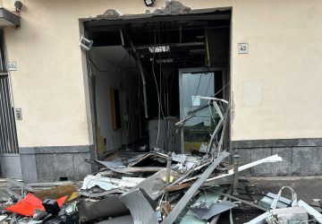 Trecastagni, asportato nella notte un bancomat da una filiale Unicredit