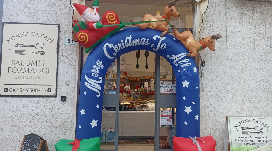 Prodotti di qualità e amore per la tradizione: l’eccellenza di Nonna Catarì Salumi e Formaggi a Mascali