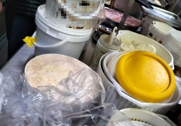 Alimenti mischiati e in cattivo stato di conservazione: sanzioni per quasi 10 mila euro ad una gastronomia