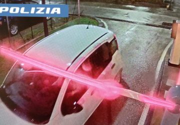 Arrestato 38enne con l'hobby del furto d'auto
