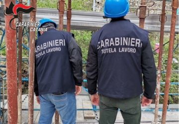 Irregolarit&agrave; nei cantieri edili: denunciati due imprenditori