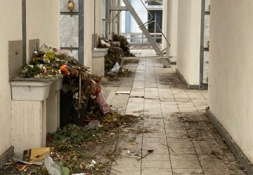 Cimitero di Giarre: superata la ricorrenza dei defunti, torna il degrado. Votata dal Consiglio variazione di somme per la costruzione di nuovi loculi