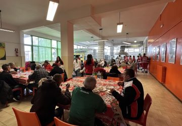 Giarre, pranzo solidale per 80 persone meno abbienti grazie all’I.i.s “Leonardo” sede Mazzei e Croce Rossa
