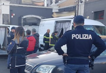 Catania verso la festa di S. Agata: controlli a tappeto della Polizia. Sanzionati venditori ambulanti di giocattoli