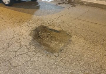 Giarre, a quando la copertura delle buche stradali?