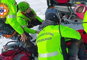 Piano Provenzana: soccorsi un'escursionista e due sciatori