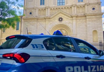 Arrestato un catanese di 19 anni: deteneva in casa droga e proiettili