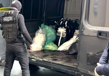 Sequestrati e distrutti oltre 500 kg di cocaina del valore, al dettaglio, di oltre 100 milioni di euro VIDEO