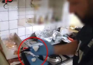 Pregiudicato 36enne arrestato per spaccio