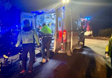 Eruzione Etna: troppi curiosi la notte. Si susseguono infortuni e ricerche di dispersi. 48enne si frattura la caviglia