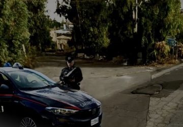 Rapina un centro scommesse, ma viene beccato dai Carabinieri: arrestato