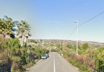 In via Ferro a Nunziata di Mascali l'acqua potabile è ormai un miraggio. I residenti: "situazione insostenibile"